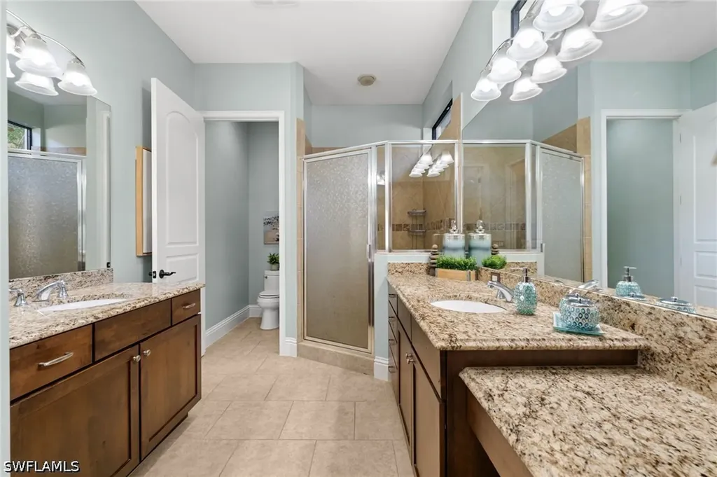8000 Cordoba Place Naples FL 34113