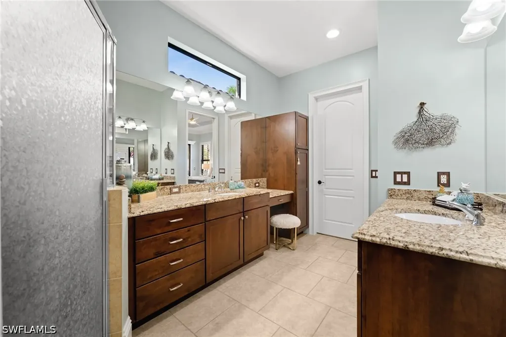 8000 Cordoba Place Naples FL 34113