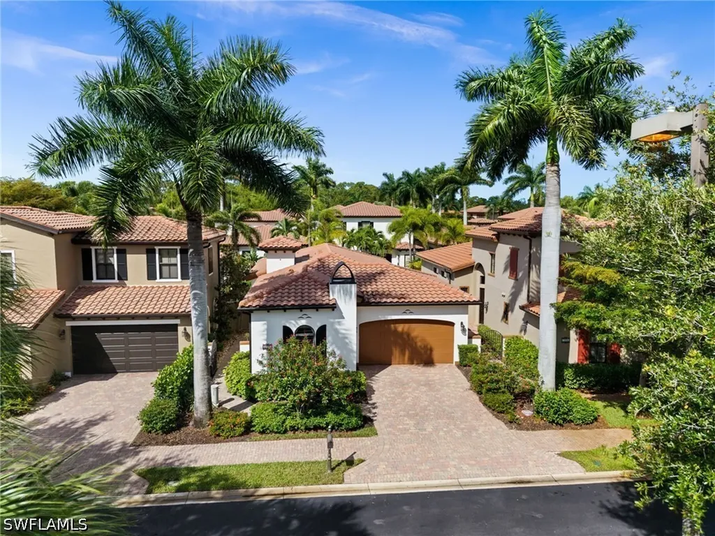 8000 Cordoba Place Naples FL 34113