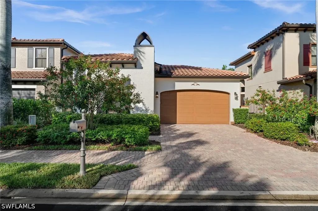 8000 Cordoba Place Naples FL 34113