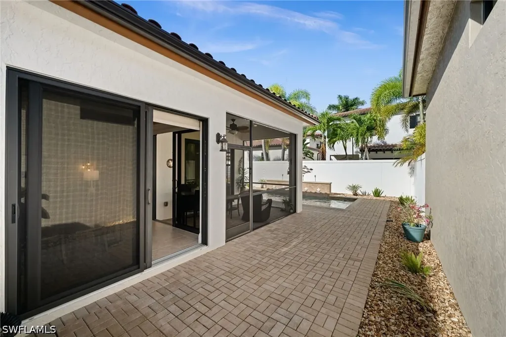 8000 Cordoba Place Naples FL 34113
