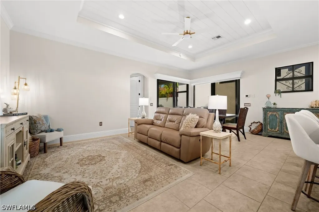 8000 Cordoba Place Naples FL 34113
