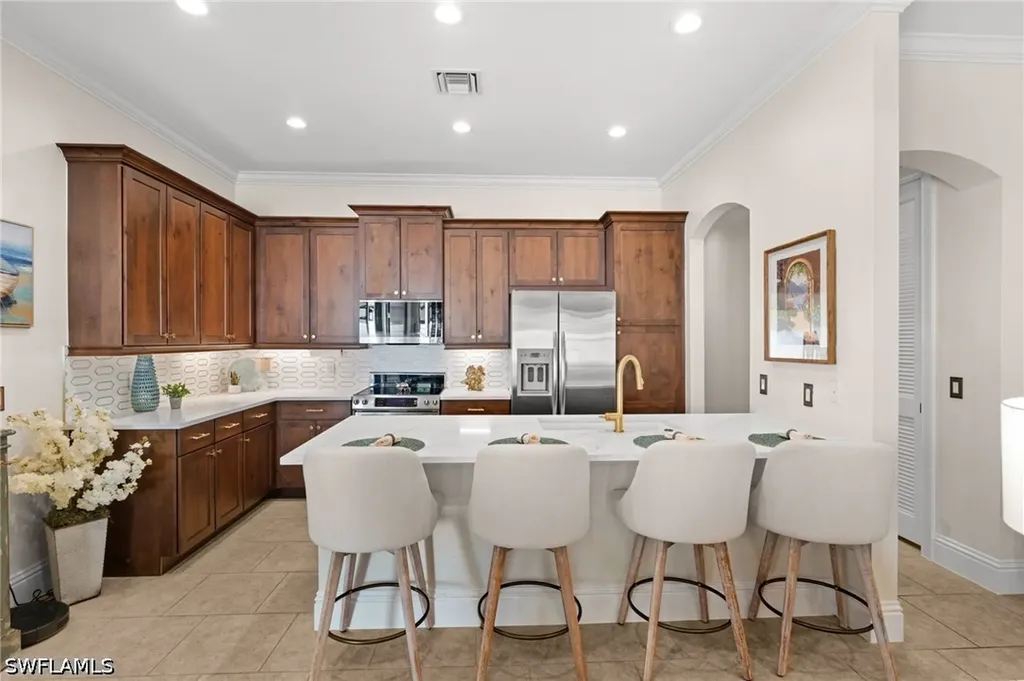 8000 Cordoba Place Naples FL 34113