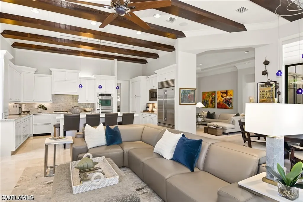 2220 Residence Circle Naples FL 34105