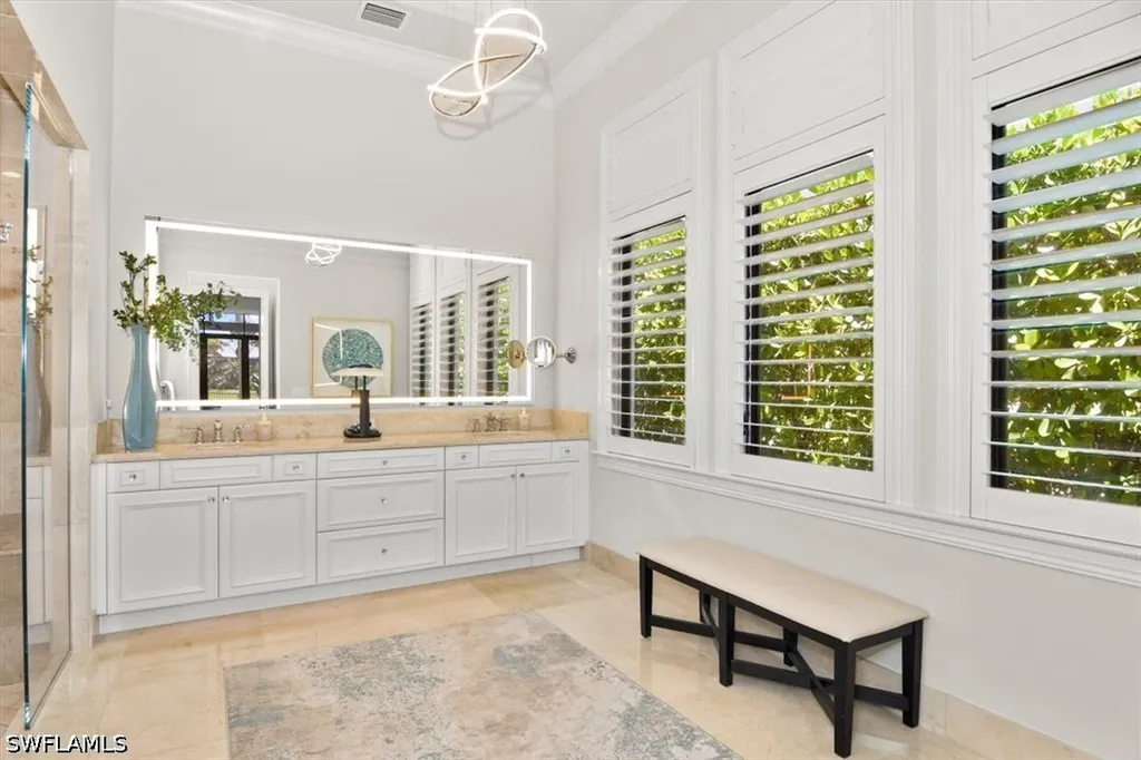 2220 Residence Circle Naples FL 34105