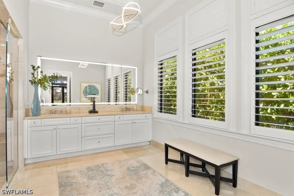 2220 Residence Circle Naples FL 34105