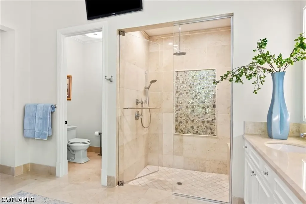 2220 Residence Circle Naples FL 34105
