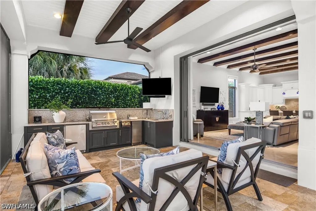 2220 Residence Circle Naples FL 34105