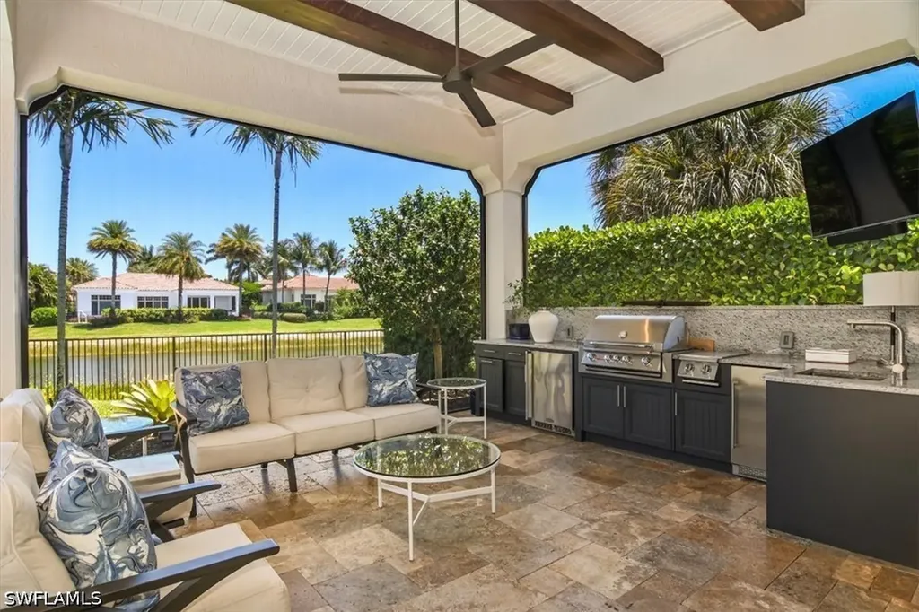 2220 Residence Circle Naples FL 34105