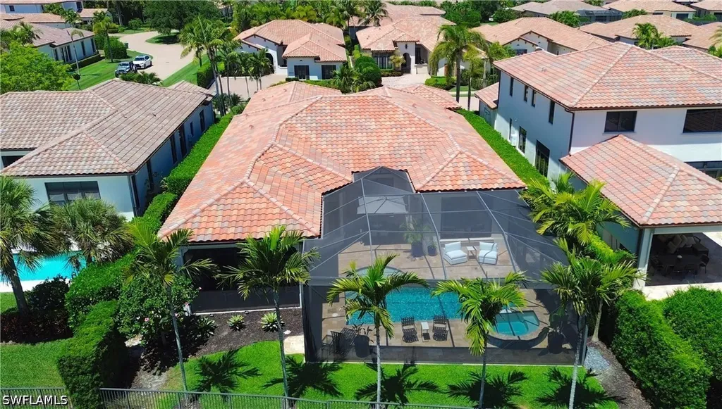 2220 Residence Circle Naples FL 34105