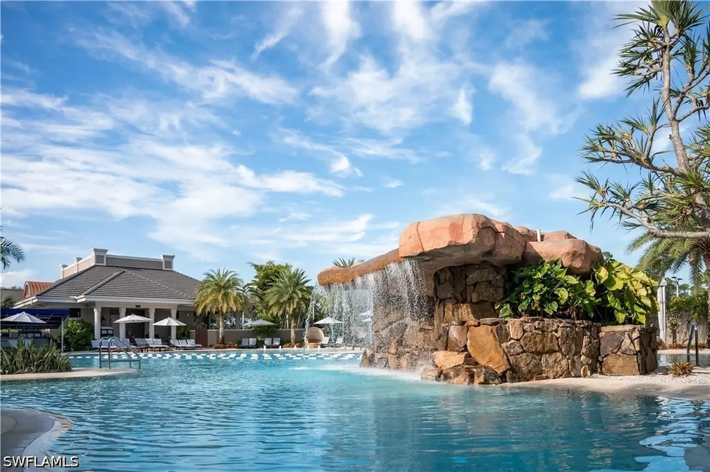2220 Residence Circle Naples FL 34105