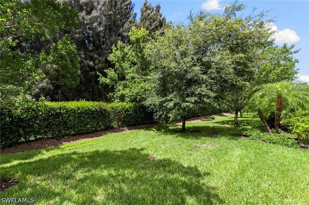 14523 Topsail Drive Naples FL 34114