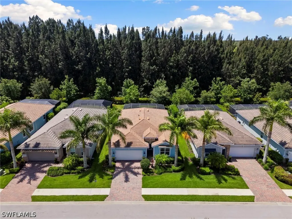 14523 Topsail Drive Naples FL 34114