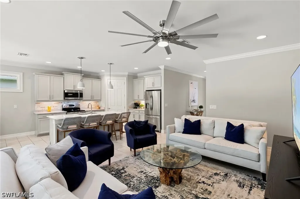 14523 Topsail Drive Naples FL 34114