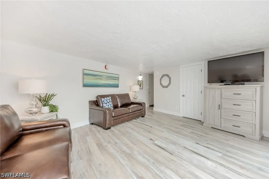 1007 Anglers Cove Marco Island FL 34145