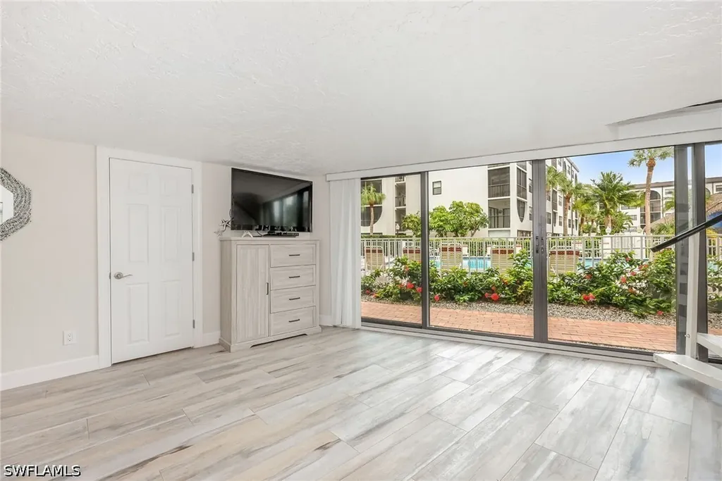 1007 Anglers Cove Marco Island FL 34145