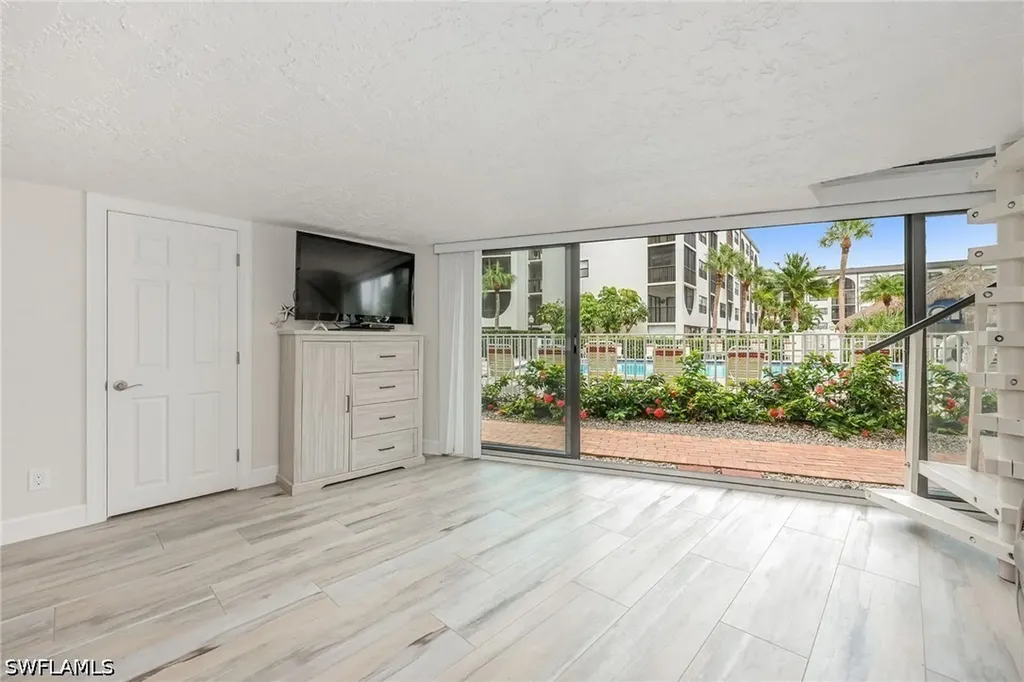 1007 Anglers Cove Marco Island FL 34145