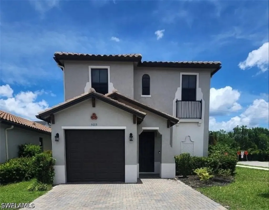 9015 Madrid Circle Naples FL 34104
