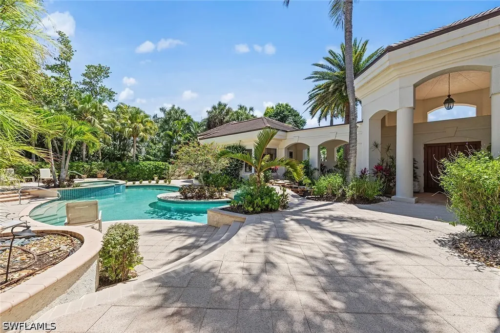 4484 Brynwood Drive Naples FL 34119