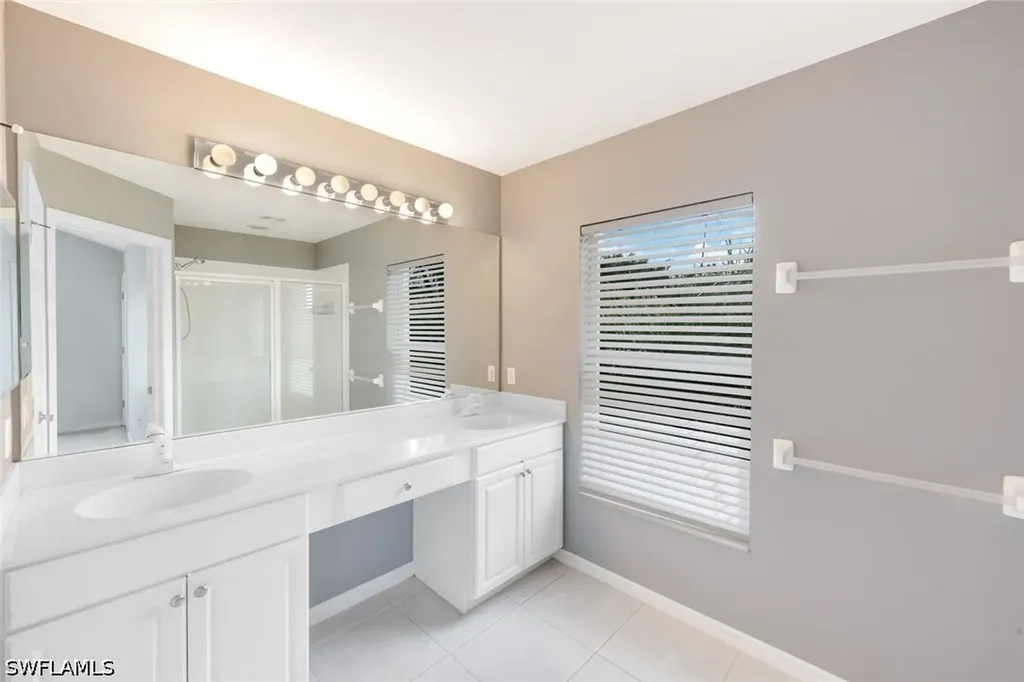 1088 Oxford Lane Naples FL 34105