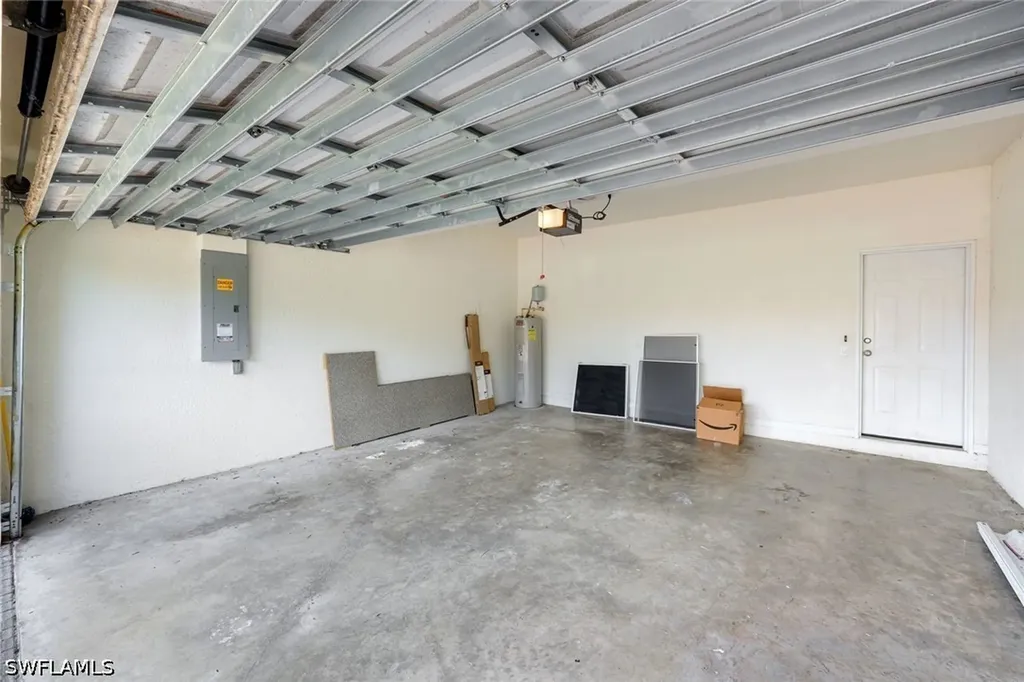 1088 Oxford Lane Naples FL 34105