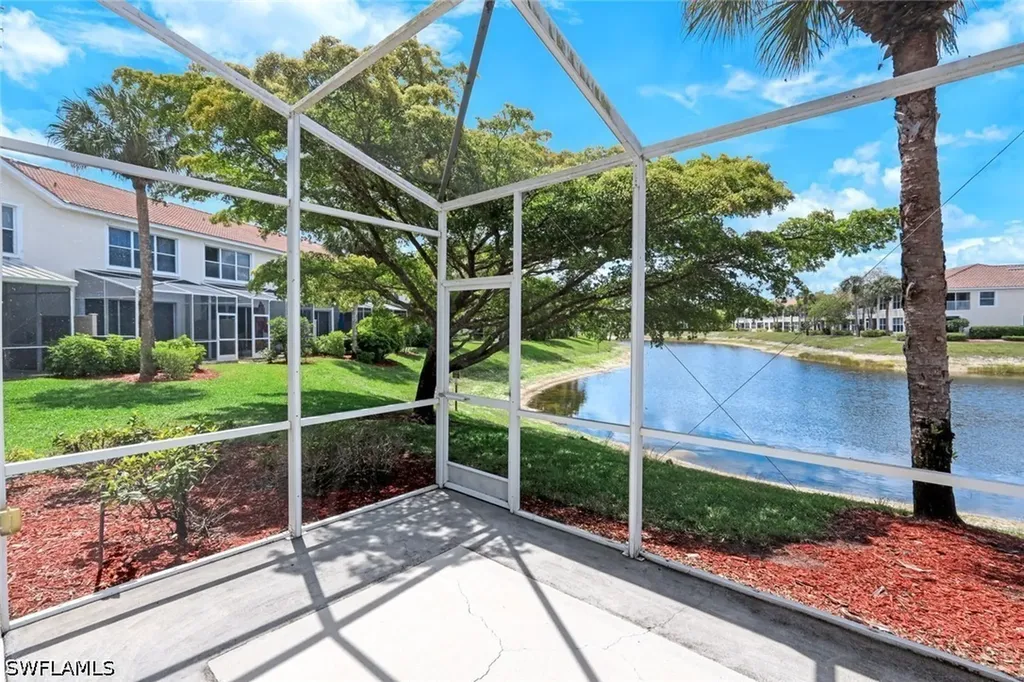 1088 Oxford Lane Naples FL 34105