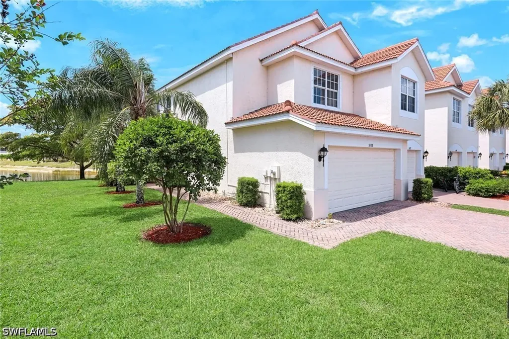 1088 Oxford Lane Naples FL 34105