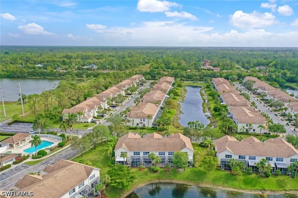 1088 Oxford Lane Naples FL 34105