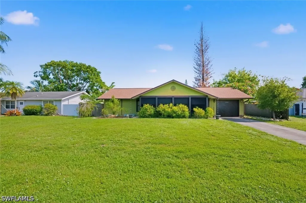 4501 25th Court SW Naples FL 34116