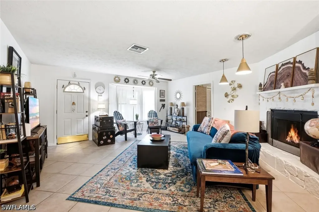 4501 25th Court SW Naples FL 34116