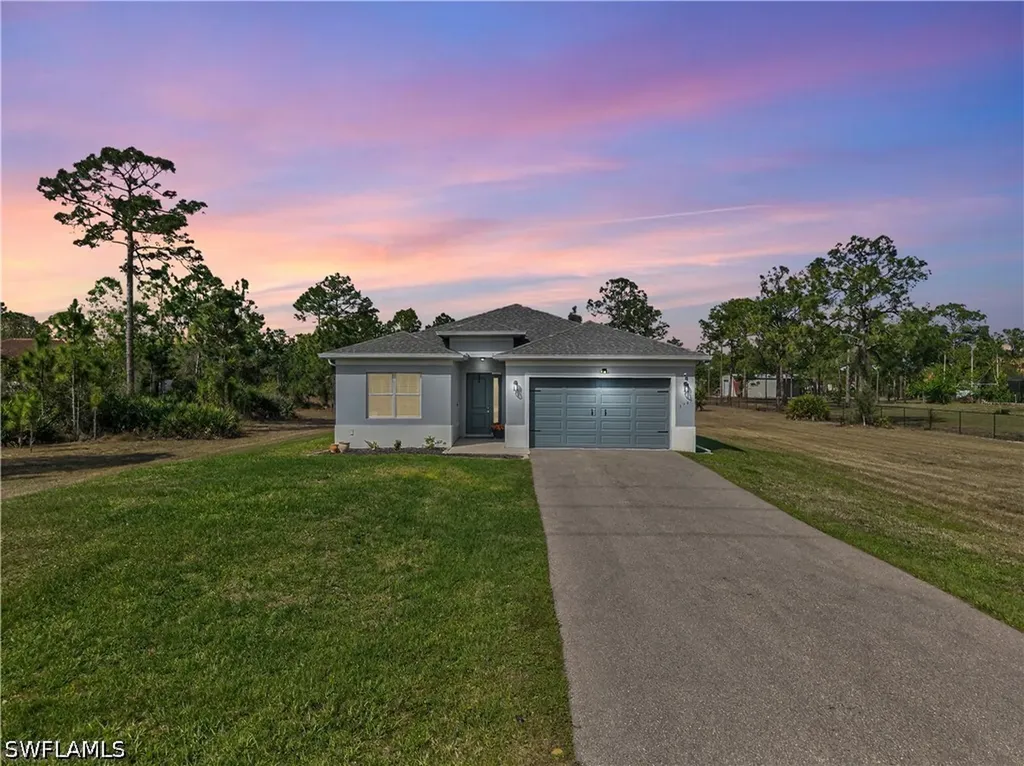 3787 Everglades Boulevard N Naples FL 34120