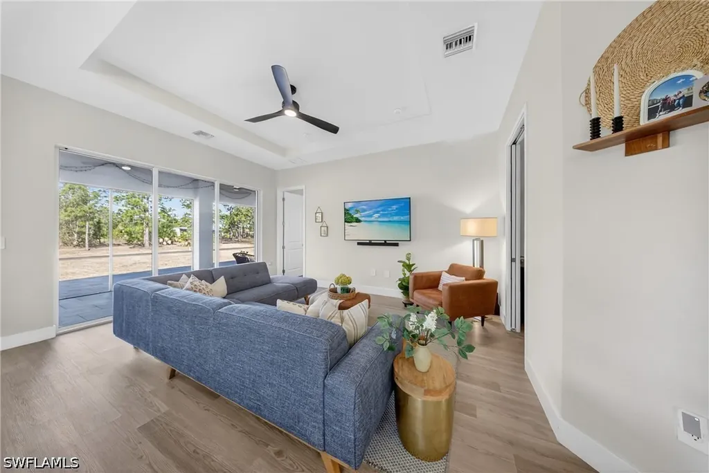 3787 Everglades Boulevard N Naples FL 34120