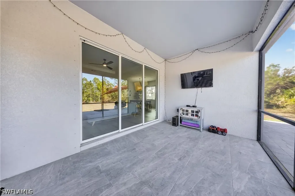 3787 Everglades Boulevard N Naples FL 34120
