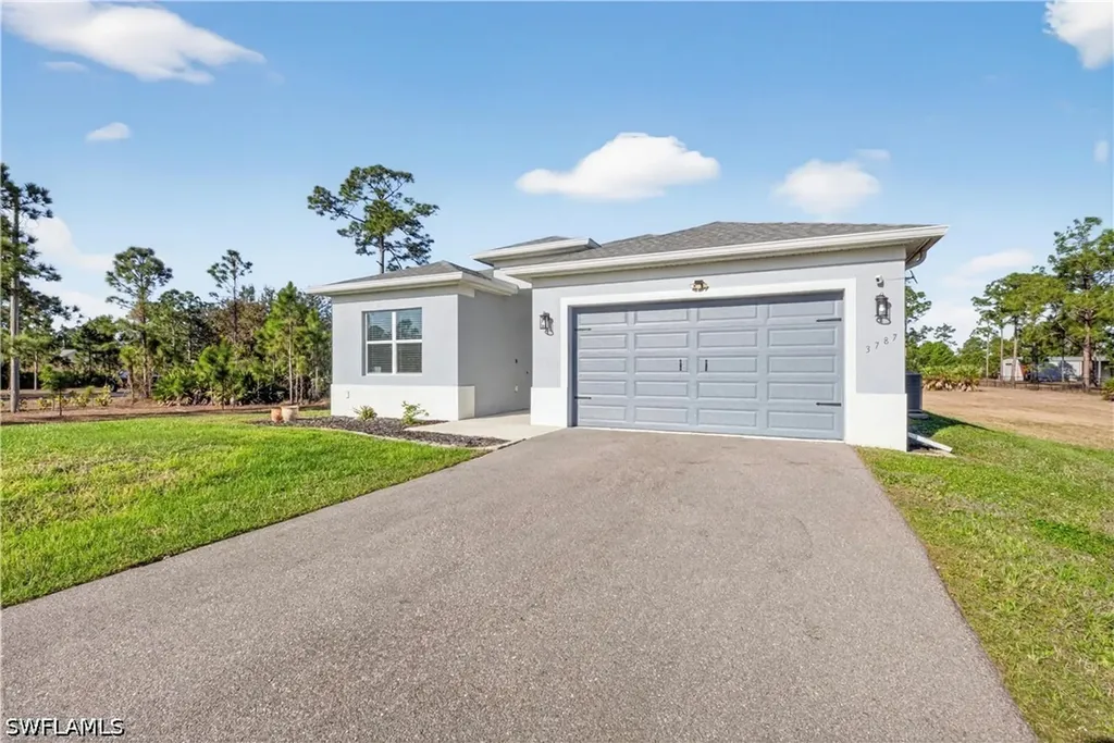 3787 Everglades Boulevard N Naples FL 34120