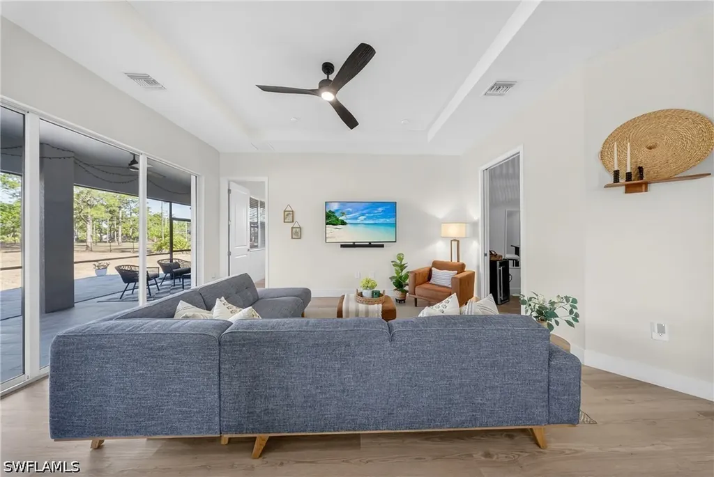 3787 Everglades Boulevard N Naples FL 34120