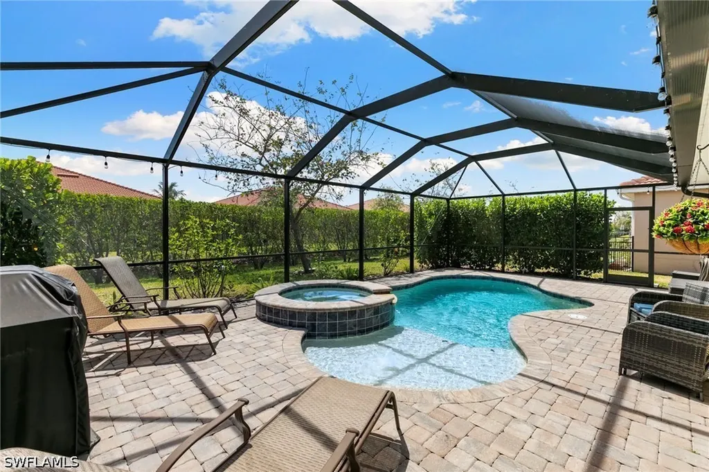 3215 Birchin Lane Fort Myers FL 33916