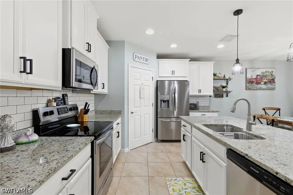 3215 Birchin Lane Fort Myers FL 33916