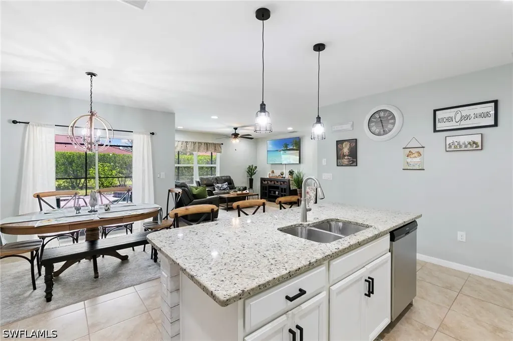 3215 Birchin Lane Fort Myers FL 33916