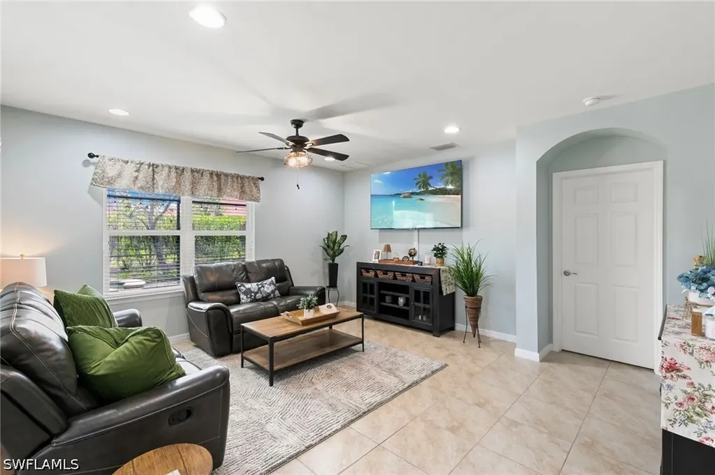 3215 Birchin Lane Fort Myers FL 33916