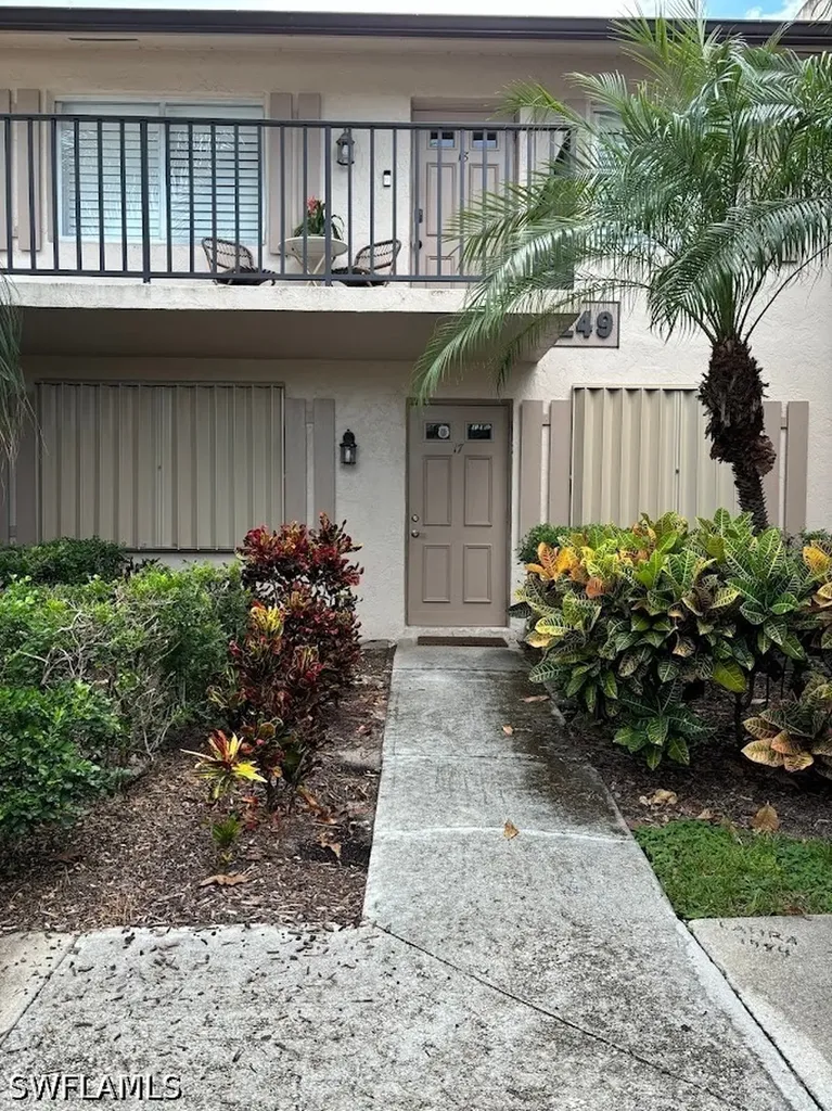 149 Palm Drive Naples FL 34112