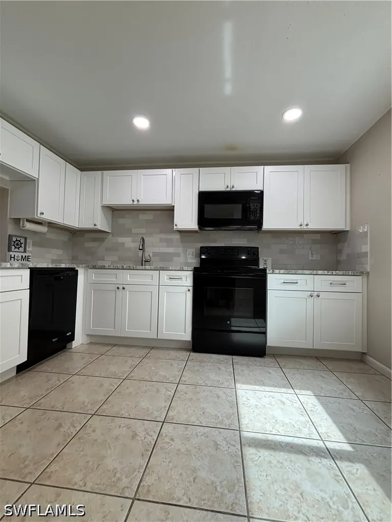 149 Palm Drive Naples FL 34112