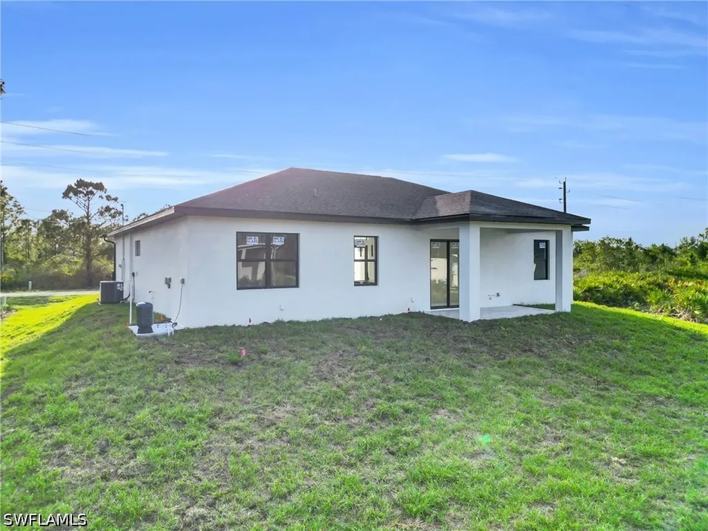 1128 Fontana Street E Lehigh Acres FL 33974