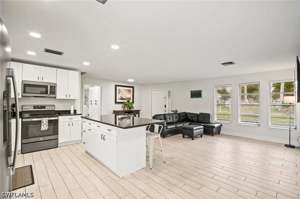 2001 Bahama Avenue Fort Myers FL 33905