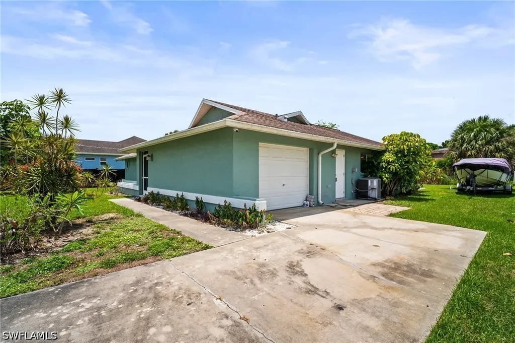 2001 Bahama Avenue Fort Myers FL 33905