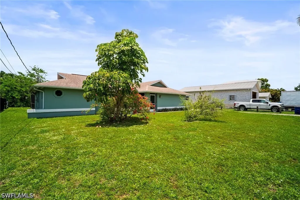 2001 Bahama Avenue Fort Myers FL 33905