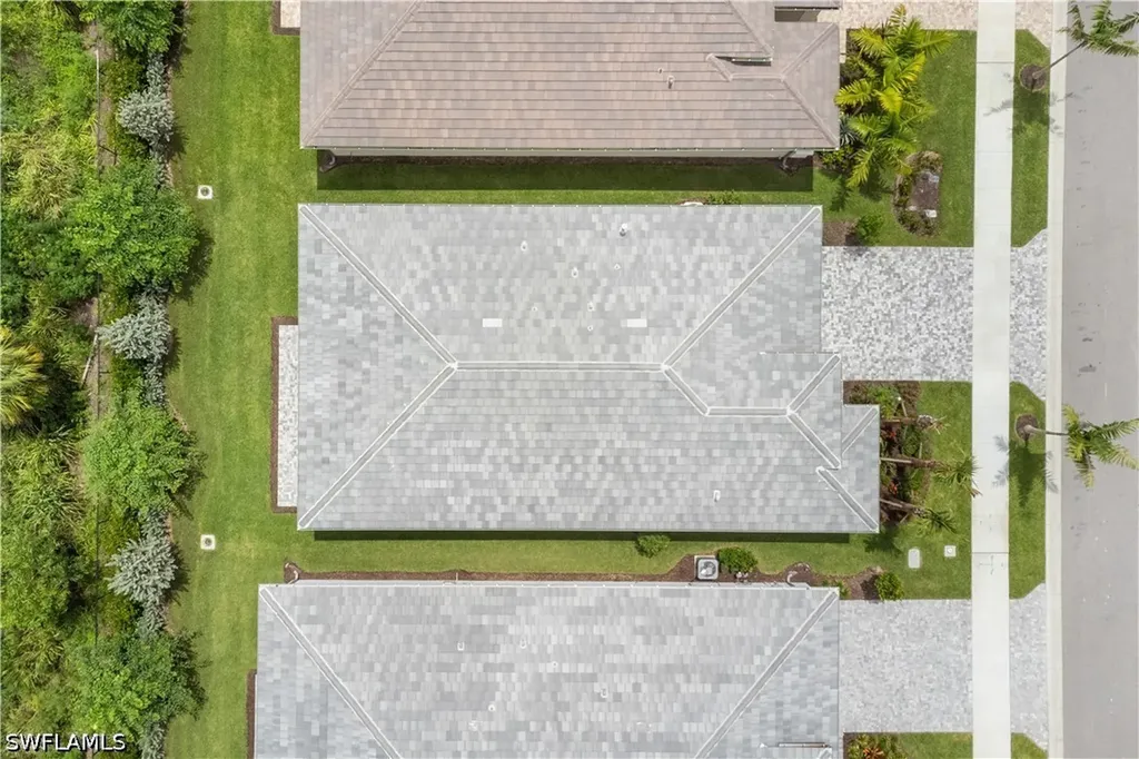 2589 Kingfisher Drive Naples FL 34112