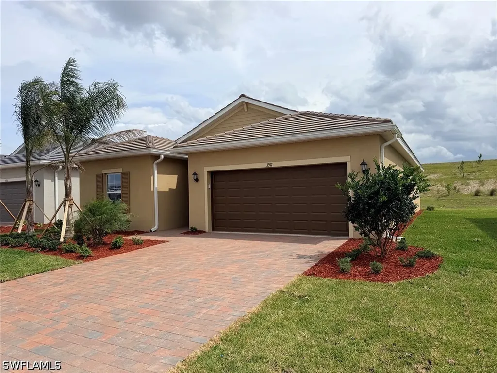 3917 Passion Vine Drive Alva FL 33920