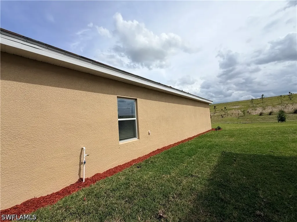 3917 Passion Vine Drive Alva FL 33920