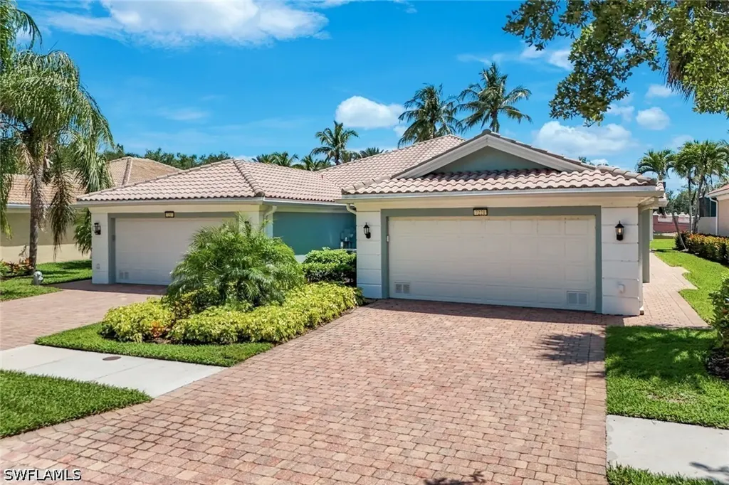7221 Bellini Way Naples FL 34114