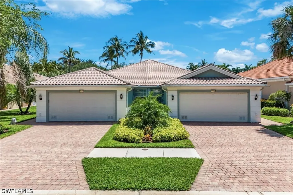 7221 Bellini Way Naples FL 34114